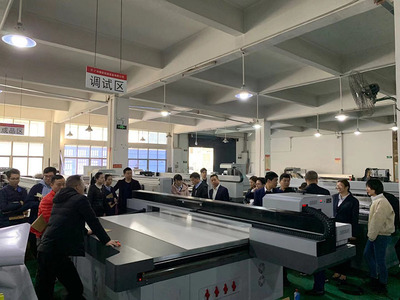 勿忘初心，共同進步 潤彩全新平板打印機業務團隊技術知識培訓與軟件開發推廣